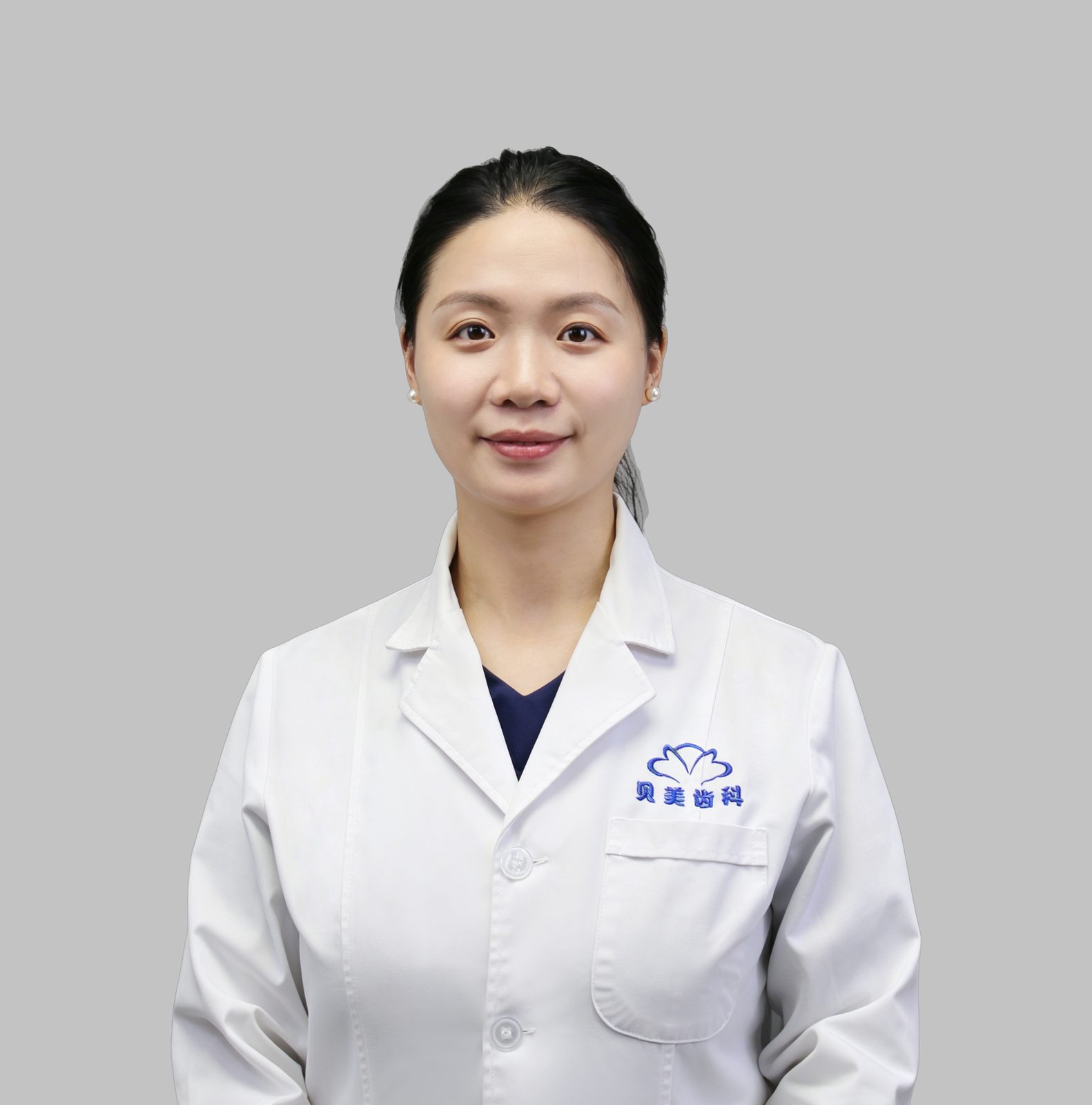 贝美口腔医师 李倩倩 工作照